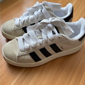 Women’s Adidas Campus 00s